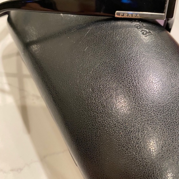 Men’s Prada sunglasses - Picture 11 of 13